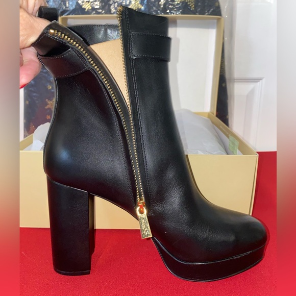 NEW Michael Kors platform bootie - Picture 7 of 13